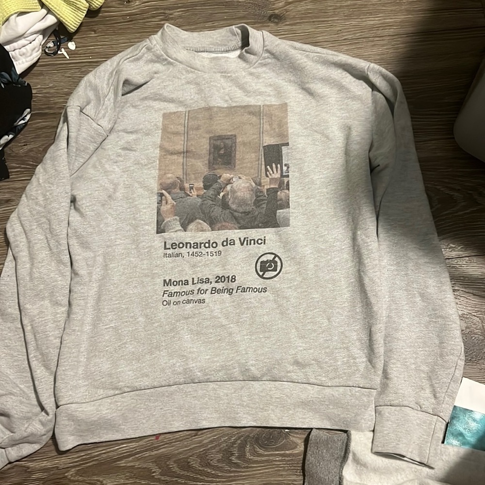 Urban Sophistication ‘Mona Lisa’ crewneck